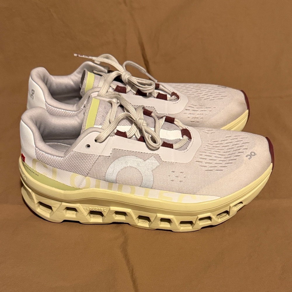 On Cloud Monster Women’s Running Purple/Burgundy & Lime Green - Picture 2 of 9